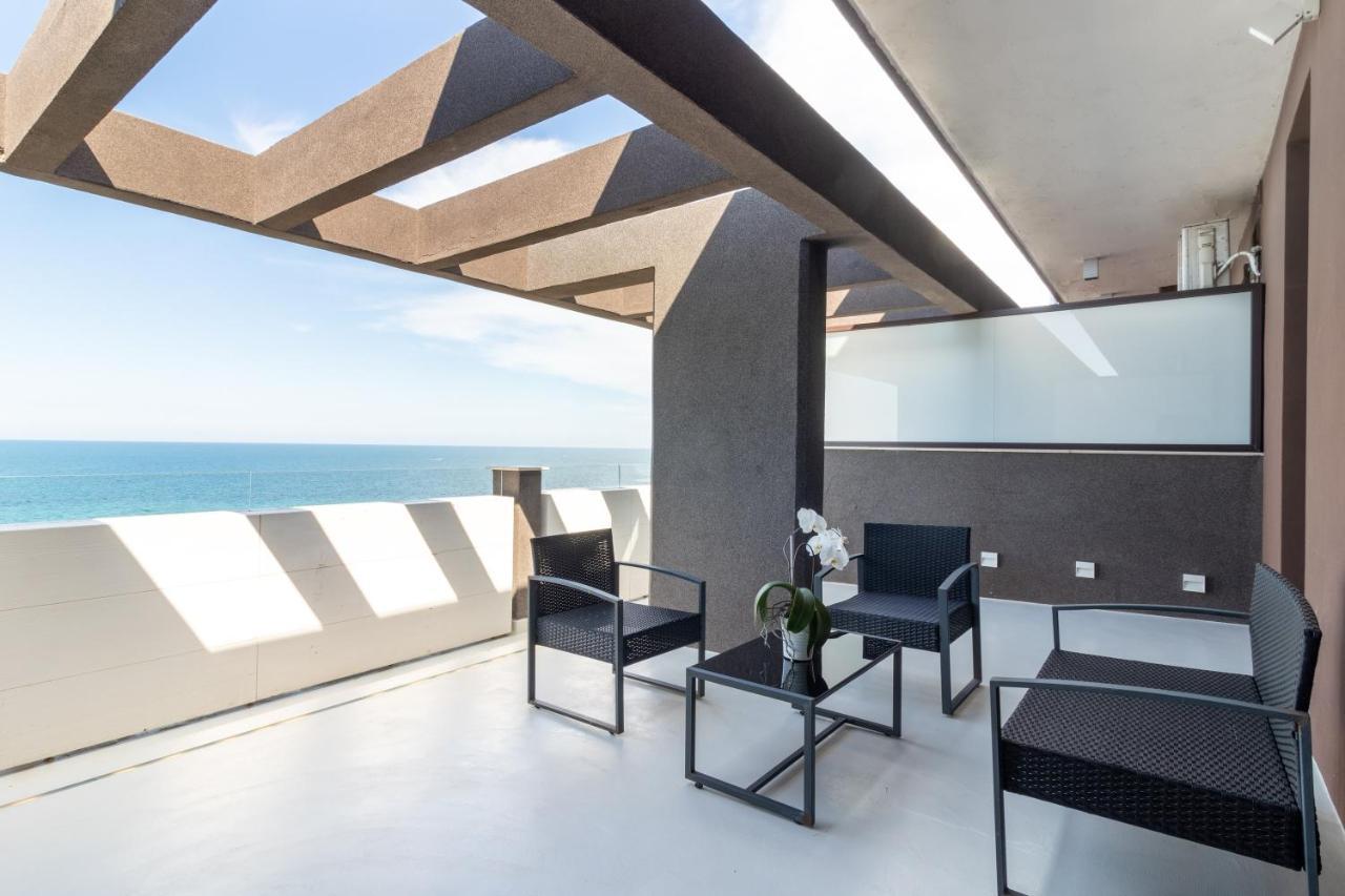 La Dimora Sul Mare Apartment Bari Bagian luar foto