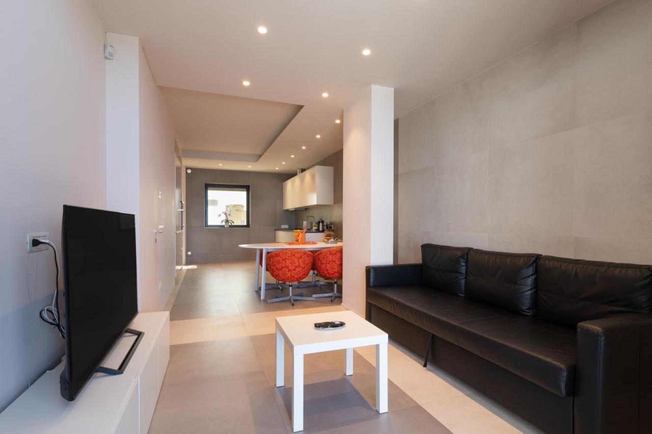 La Dimora Sul Mare Apartment Bari Bagian luar foto