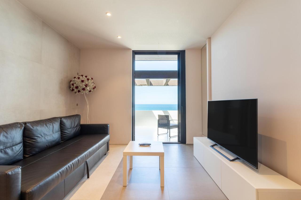 La Dimora Sul Mare Apartment Bari Bagian luar foto
